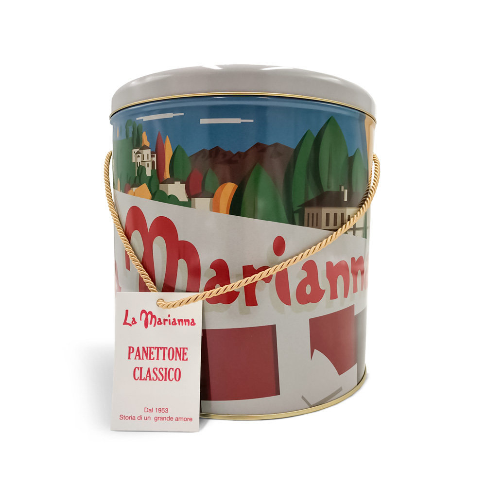 La lattina per panettoni e pandori decorata con l'illustrazione commissionatami. In evidenza in primo piano l'etichetta con su scritto "Panettone Classico"